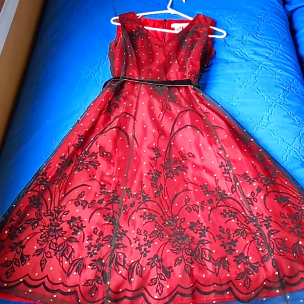 Red lace party dress